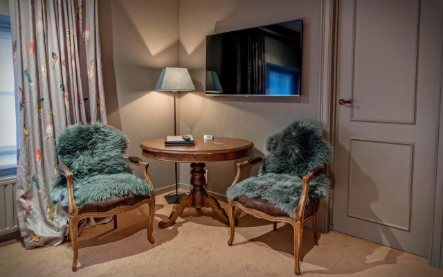 Hotel Jean De Boheme