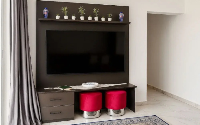 Chic & Spacious Retreat in Porto Said