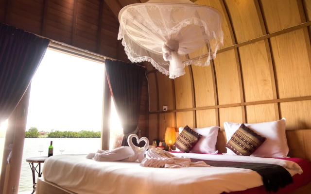 Bamboo Bungalow