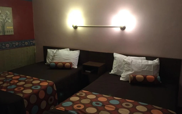 In Town Inn