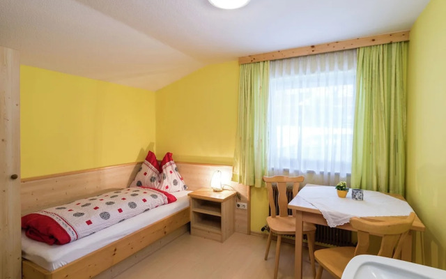 Mountain View Apartment With Sauna In Taxenbach