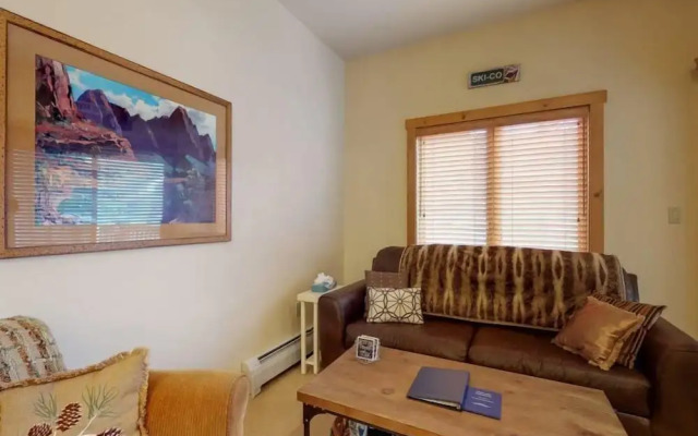 1 Bedroom Colorado Vacation Rental in River Run Village Steps from the Summit Express Gondola