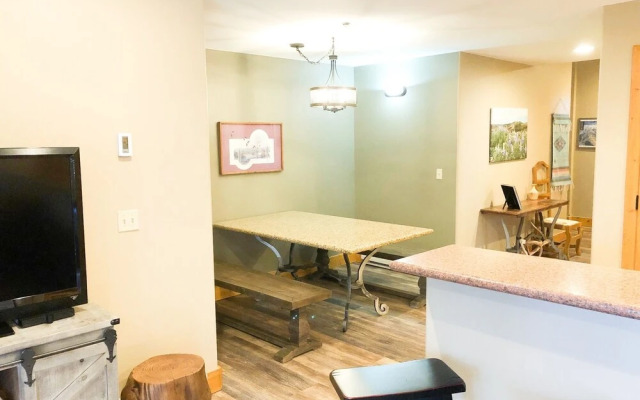 Bear Creek Lodge 301ab 2 Bedroom Condo by Alpine Lodging Telluride