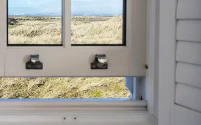 Lighthouse With Sea-views in Cumbria, No Deposit