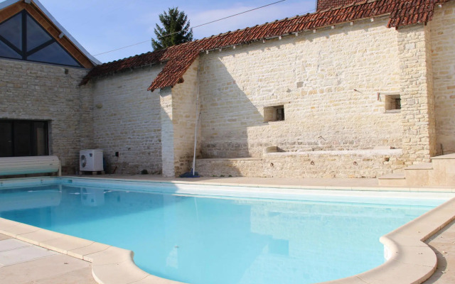 Villa With Spa & Pool