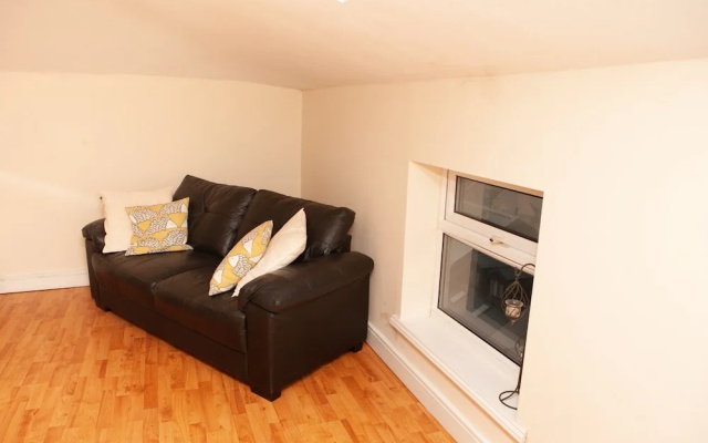 Cosy 1 Bedroom Near City Centre