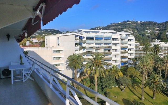 Fully Equipped Appartment 100 m2 Clear View on the sea and Californie Hills 2