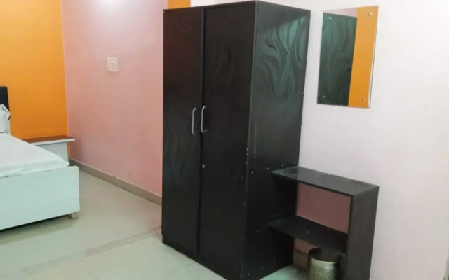 Hotel Roop Shree Inn By GRB