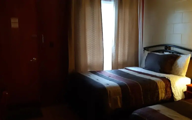Pine Grove Motel