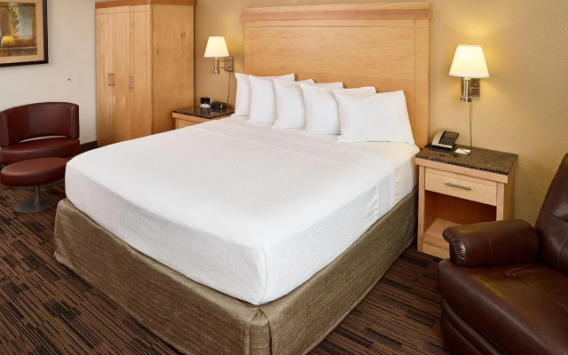 LivINN Hotel St. Paul – I-94 – East 3M Area