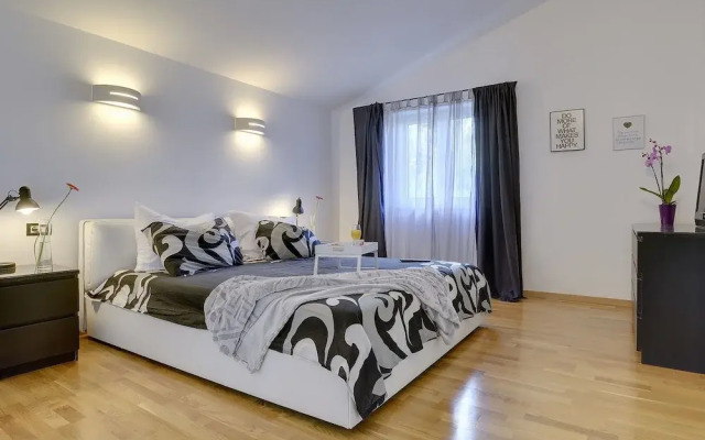 Villa in Pula Near Beach With Private Pool