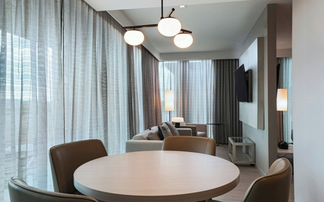 AC Hotel by Marriott Phoenix North Norterra