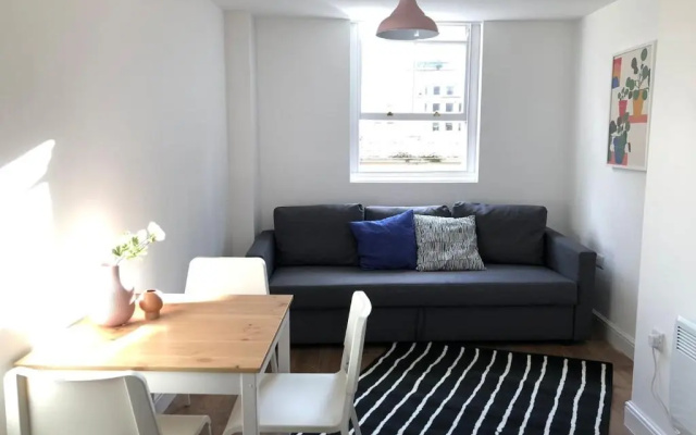 Granby Apartments F-2