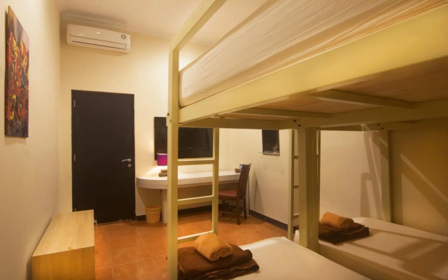 Savita Garden Inn