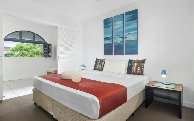 Palm Cove Get a Way