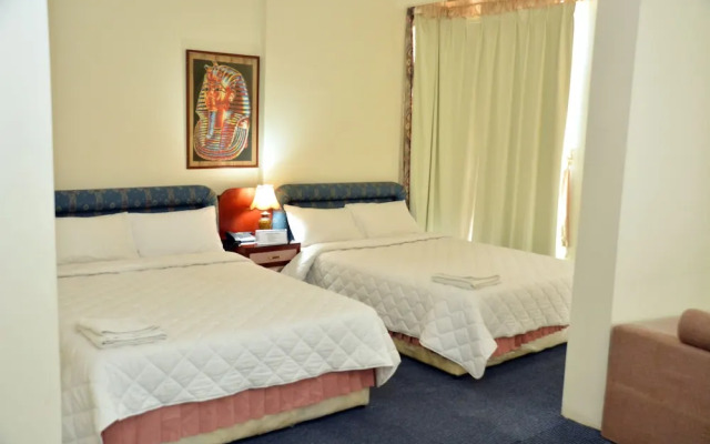 Aradous Hotel