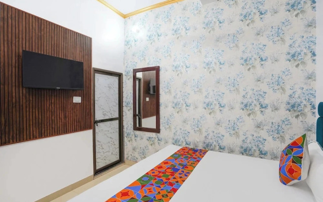 Fabhotel Budha Tree
