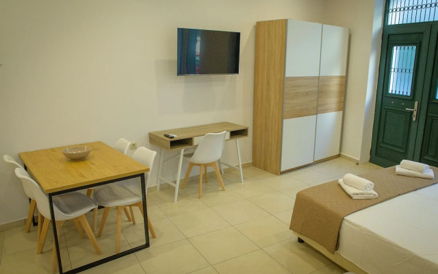Uni Island City Suites