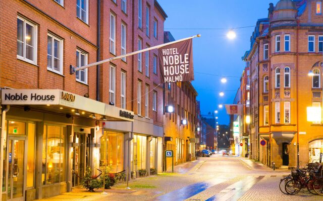 Best Western Plus Hotel Noble House вид на фасад