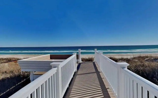 Turtle Paradise by Topsail Realty