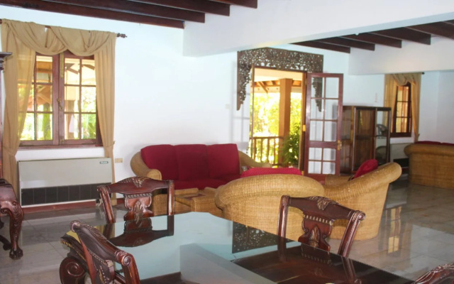 Blue Water Villa