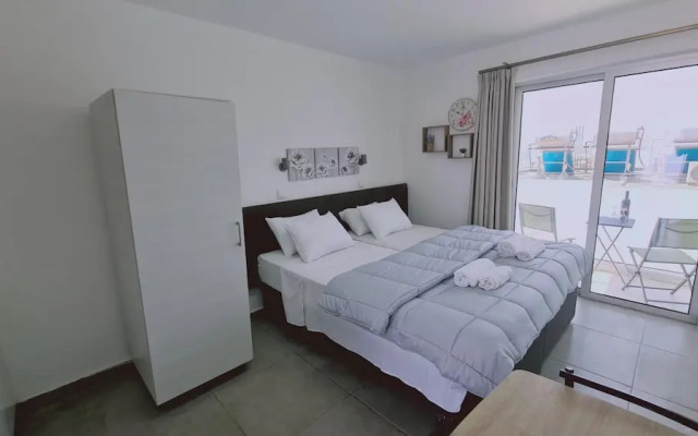 100 AN - Napa Living 37