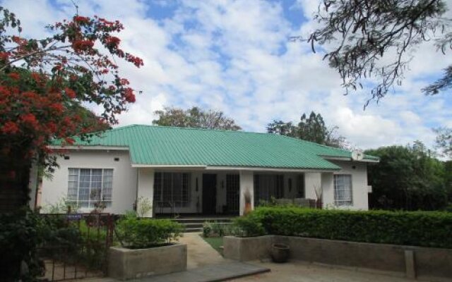 Cluny Lodge in Lilongwe, Malawi from 195$, photos, reviews - zenhotels.com hotel front