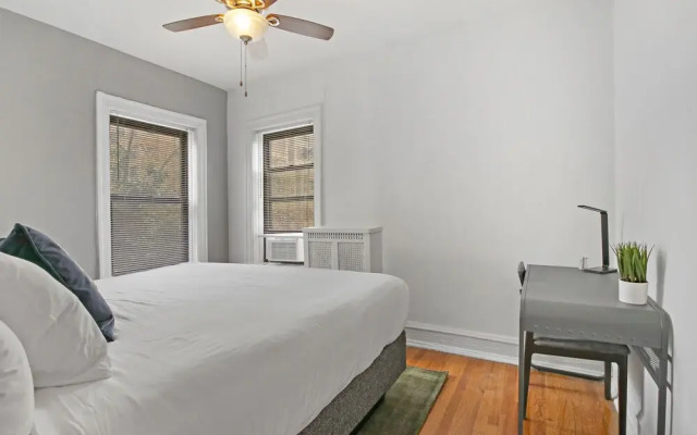 Chicago Lifestyle 3BR Apt in Lake View