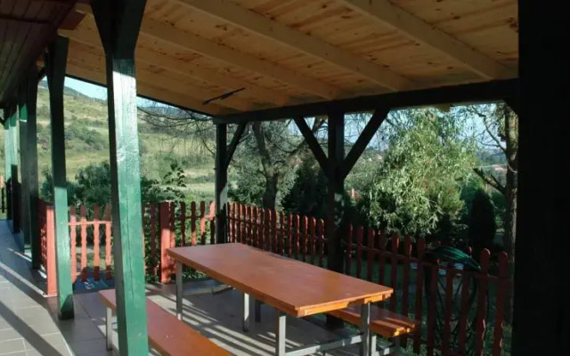 Guesthouse to the Jolly Zwingli