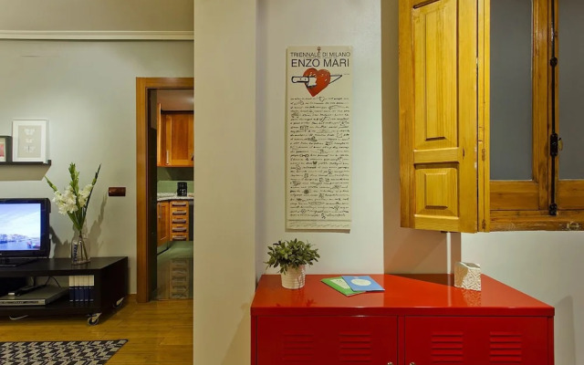 Fuencarral Apartments by Flatsweethome
