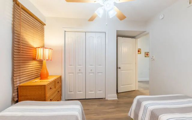 Compass Point 108