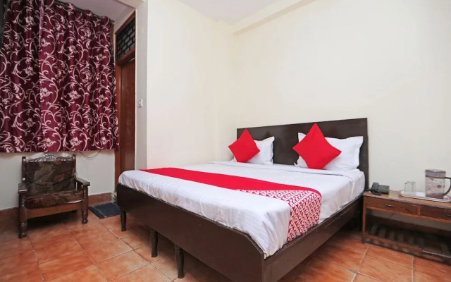 Gulshan Deluxe by OYO Rooms