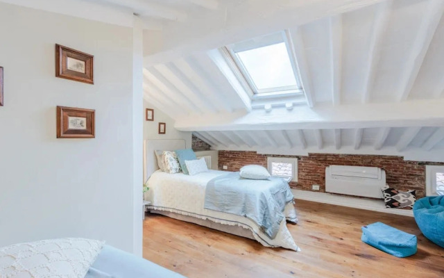 Apartment in Lucca Near Cathedral Square