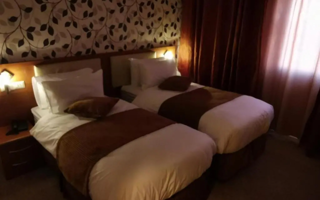 Sama Paris Hotel