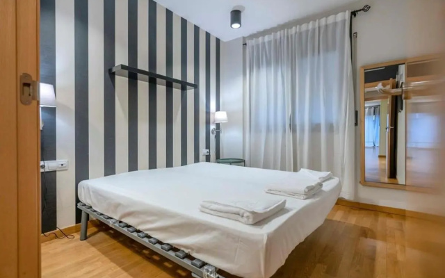 Modern and bright apartment in Eixample 3-2
