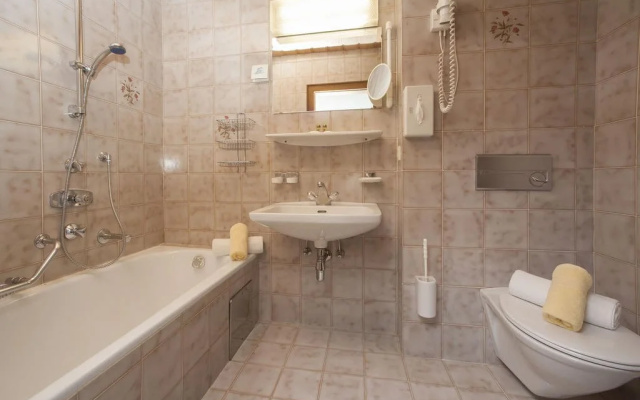 Hotel Alphof
