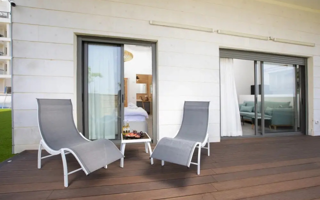 Stylish Garden Apartment near Akhziv Beach
