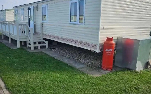 Cabin Sleeps 6 With Wifi