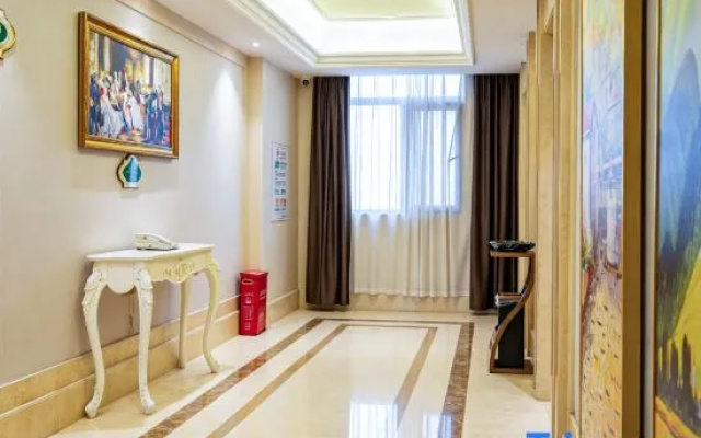 Vienna Hotel Yueyang Tower Bubugao Store