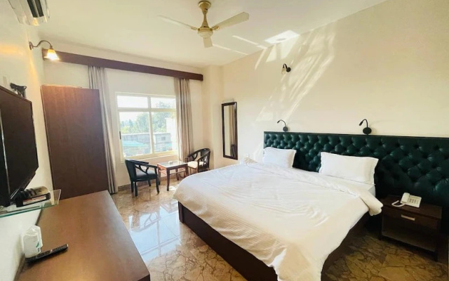 Forest View Hotel