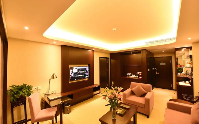 Savile K-Knight Luan Hotel