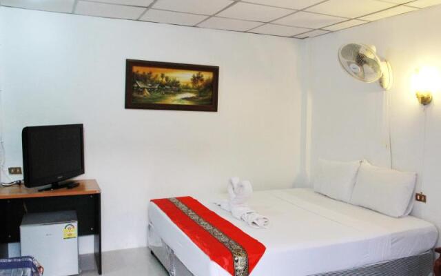 Отель JJ Inn комната для гостей