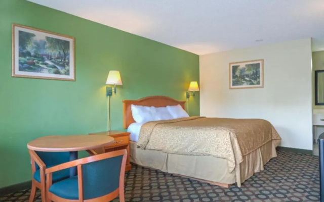 Economy Inn Ashburn GA I-75