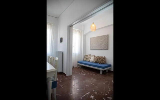 "aretis Apartment"- At The Foothills Of The Castle