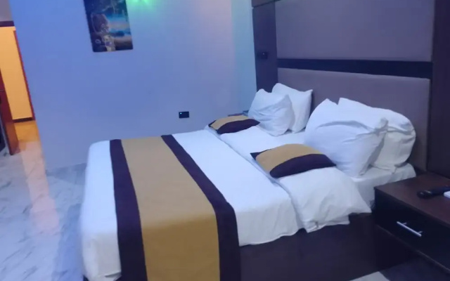 Rhocharls Hotel and Suites
