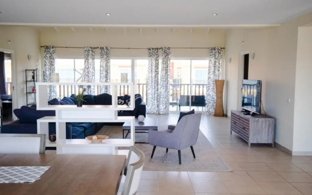 Fantasy 3 Bedroom Penthouse Marina View Suite 46