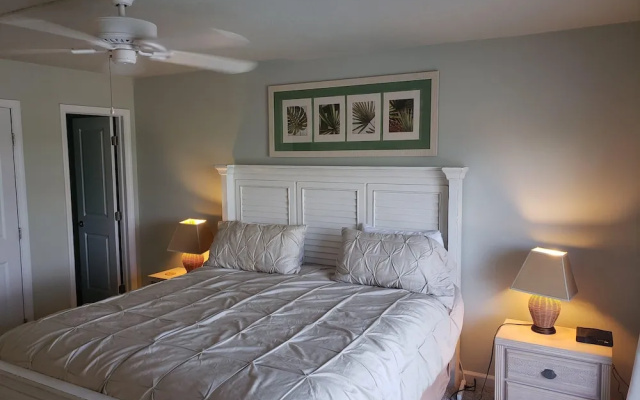 Bonita Beach Club C-234 - Monthly