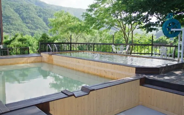 Cherris pension