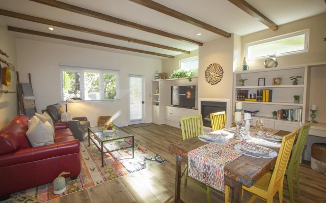 Newly Built Romantic Getaway in Carmel Woods