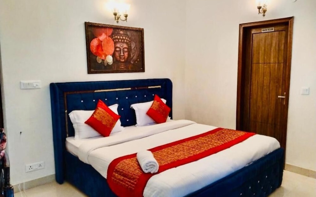 Fortune Home Service Apartment 2Bhk,E28 Saket 2A
